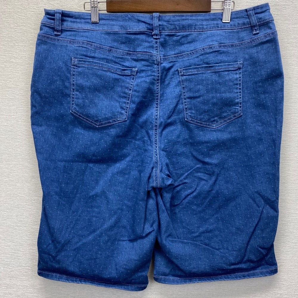EST. 1946 by Cato's Womens White Polka Dot Denim Bermuda Shorts‎ Size 18W - Picture 3 of 10